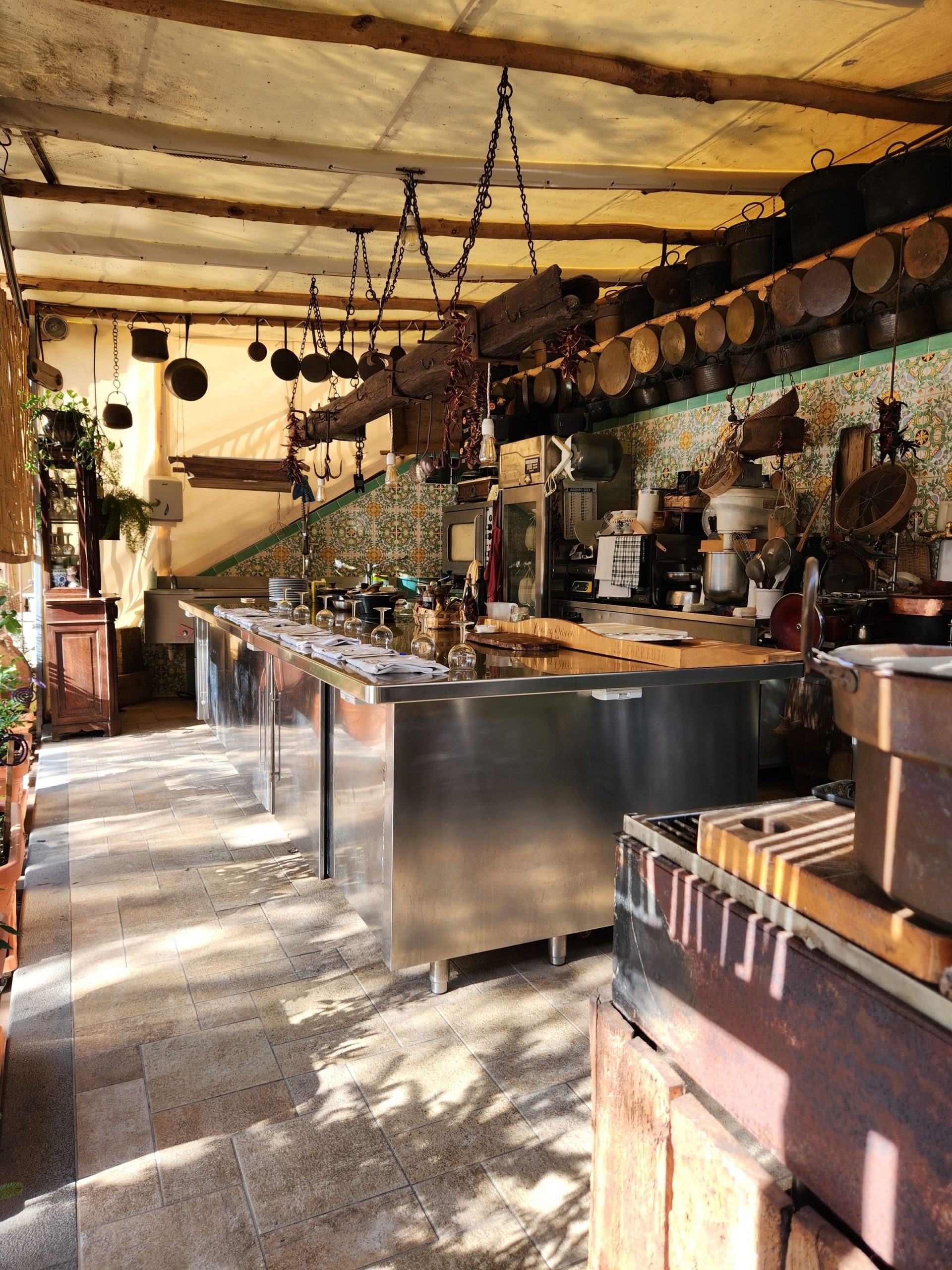 Commercial restaurant kitchen with cleanable flooring